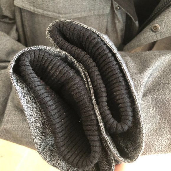 Roots Men's Down Jacket - Picture 4 of 6